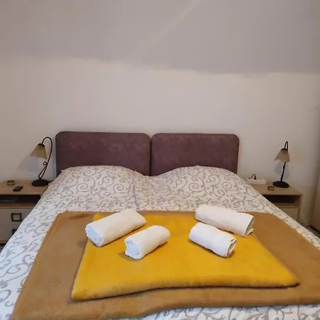 Semesterbostad Kuca Za Odmor Artemida